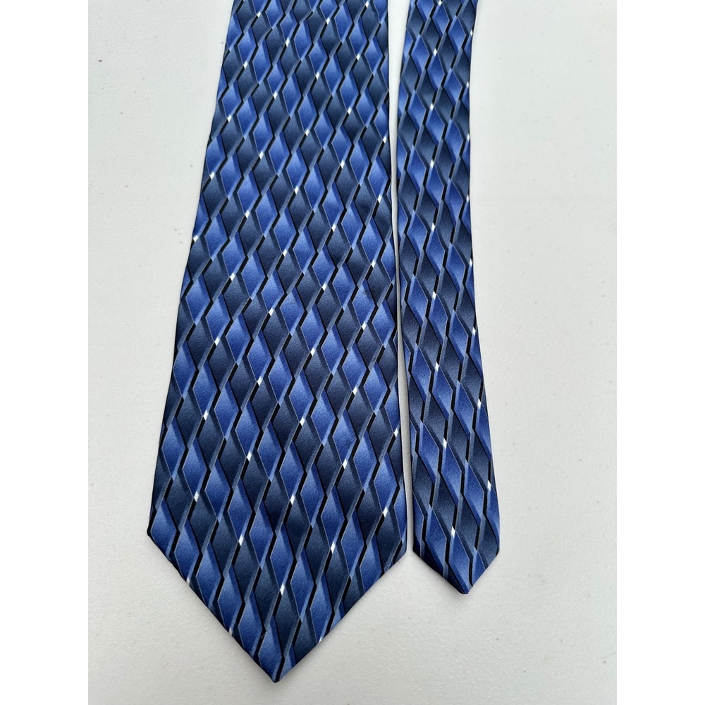 Cambridge Classics Mens Blue Geometric Diamond Silk Blend Necktie Made in USA